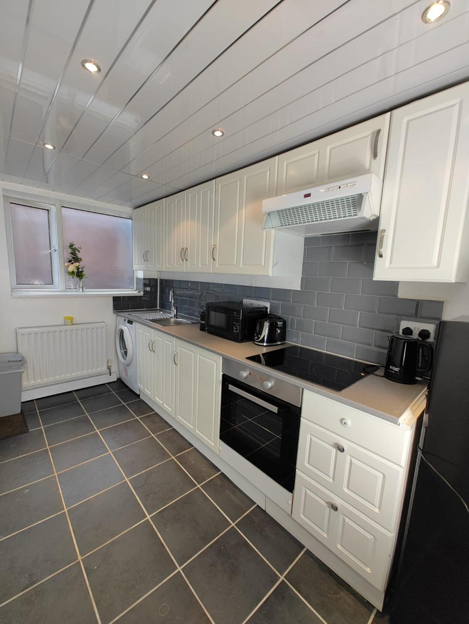 Anstuns Lodge Liverpool Exterior photo